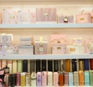 这座商贸城正正在完成从保守批发市场贸生态的